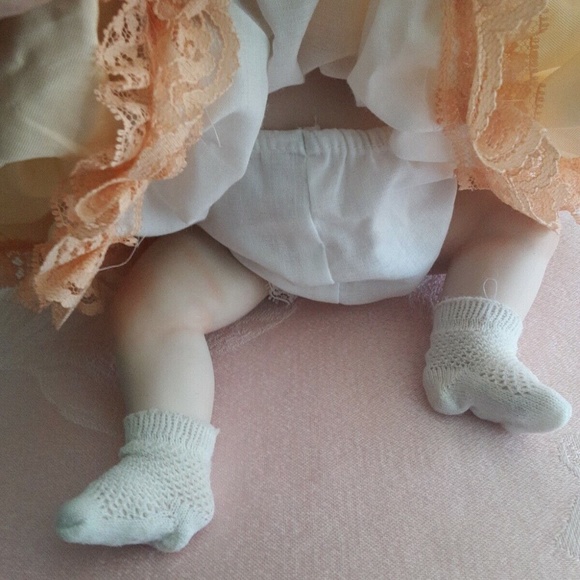 Reproduction AM Germany Artist Porcelain Doll Signed Full Body Jointed - Picture 13 of 14